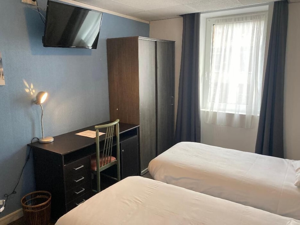 Standard Double Or Twin Room photo 3