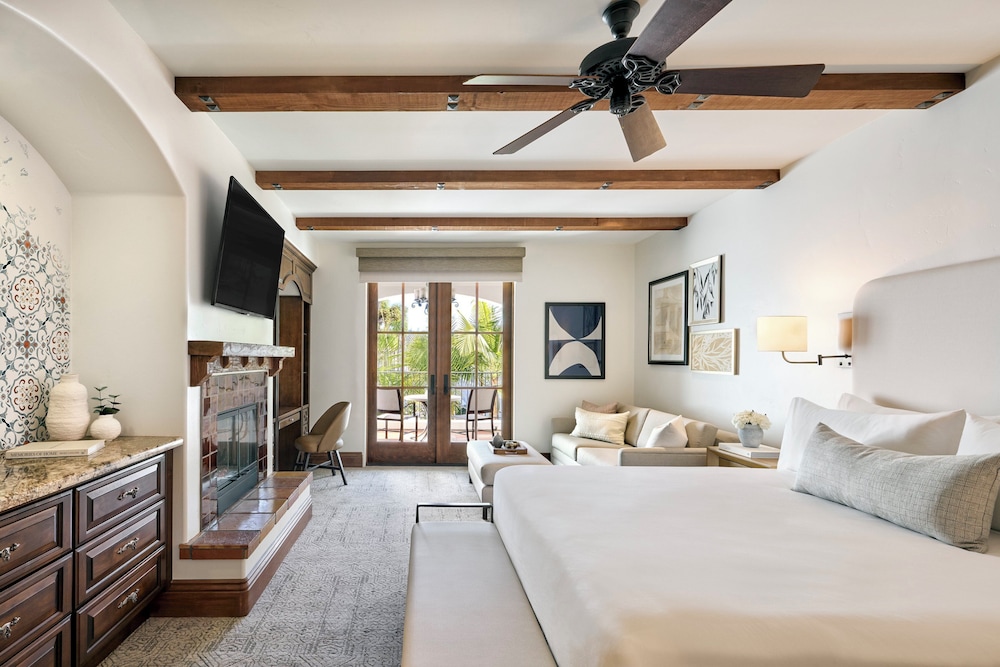 Premier Villa, 1 King Bed (Studio) - Photo 1