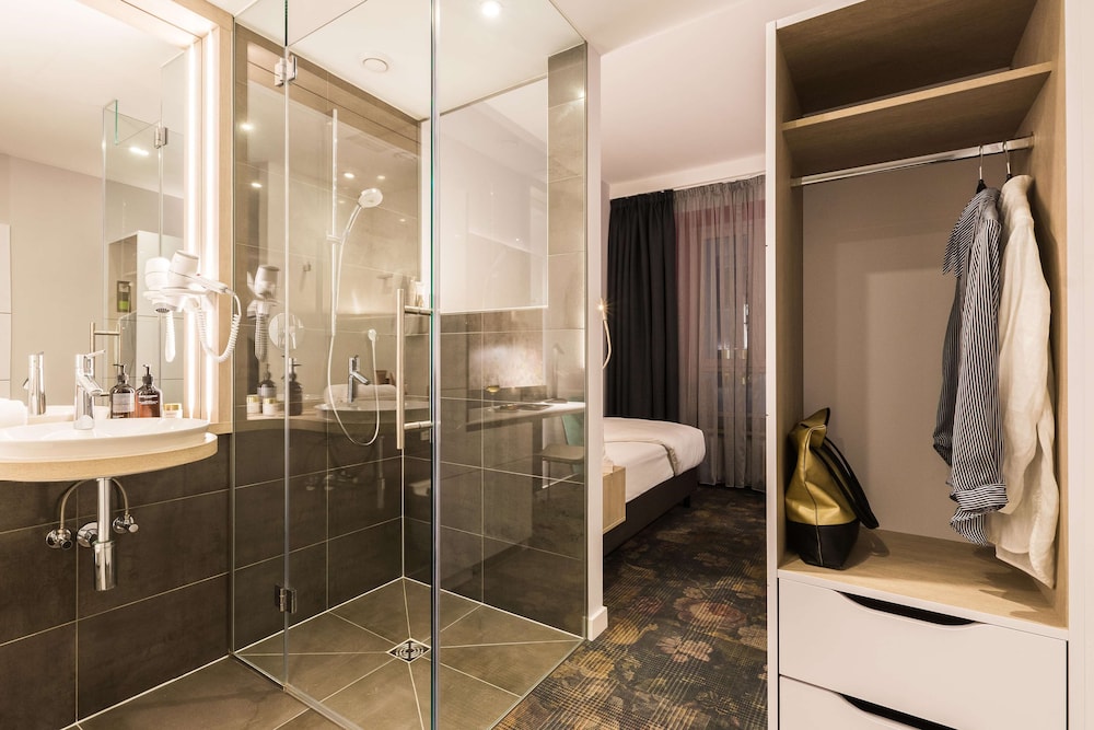 Business Single Room