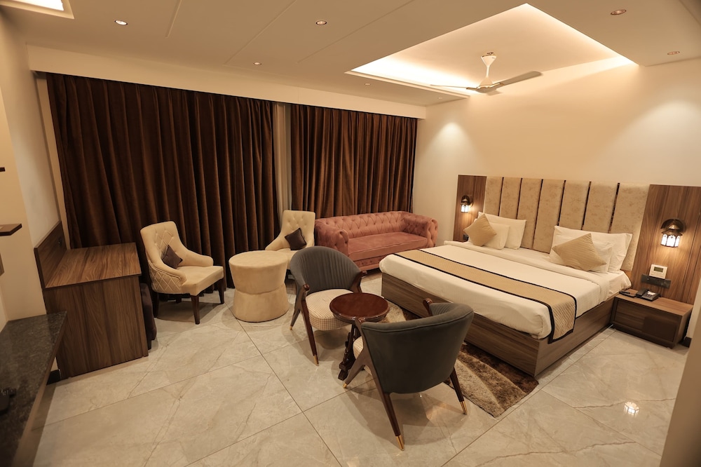 Executive Double Room, City View