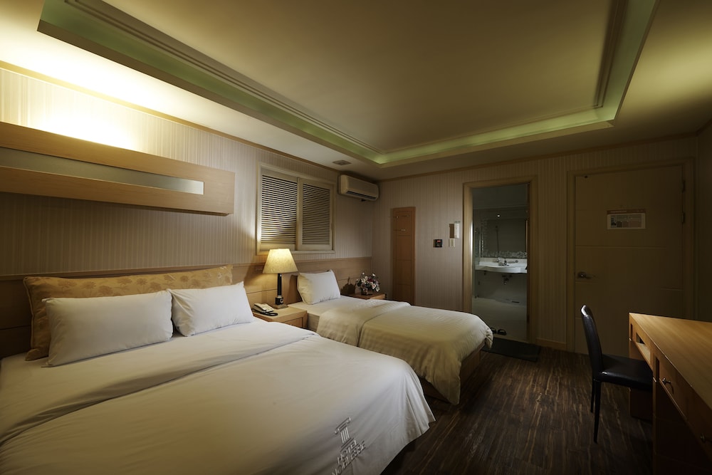 Twin Plus Room - Photo 3