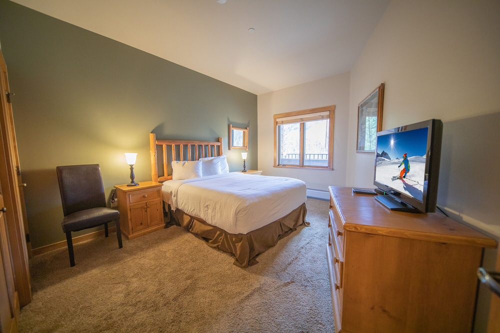 Condo, Multiple Beds, Resort View (Arapahoe Lodge 8119) photo 1
