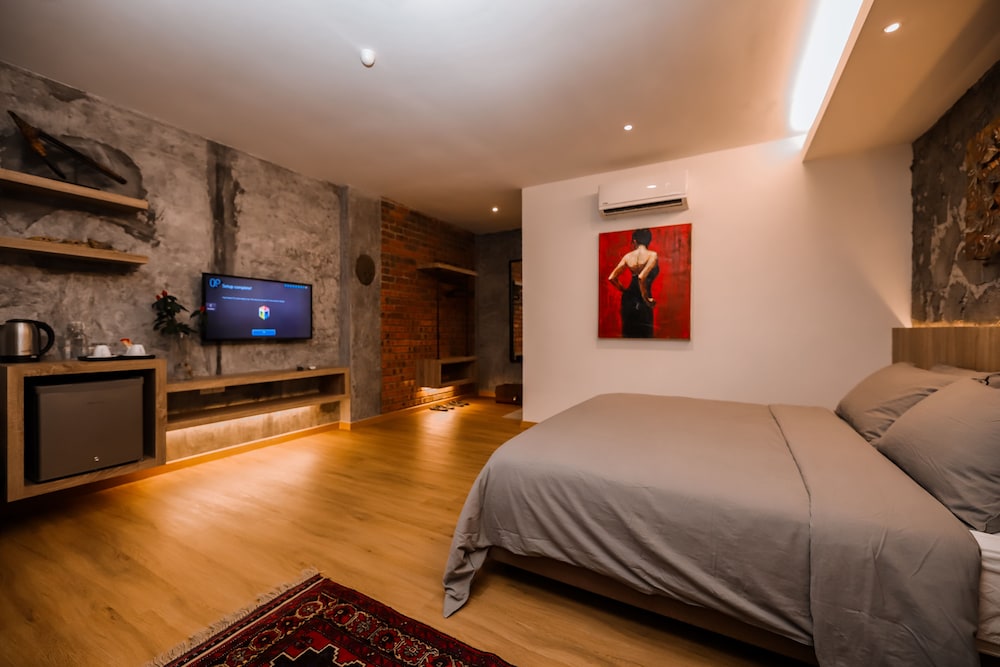 King Studio - Photo 1