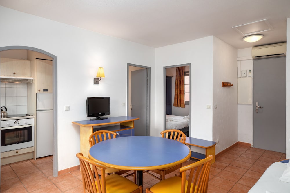 Basic Apartment, 1 Bedroom, Non Smoking - Photo 6