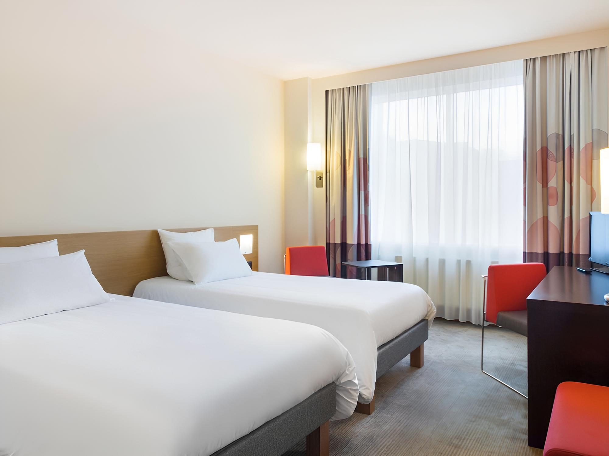 Standard Room, 2 Twin Beds photo 1