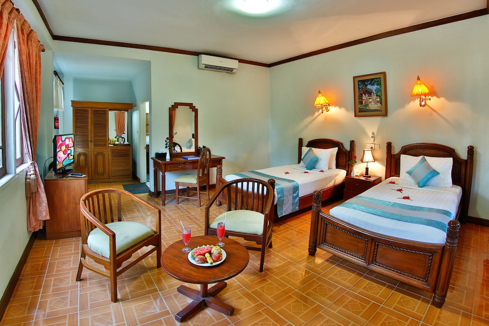 Deluxe Garden View 2 Pax photo 1