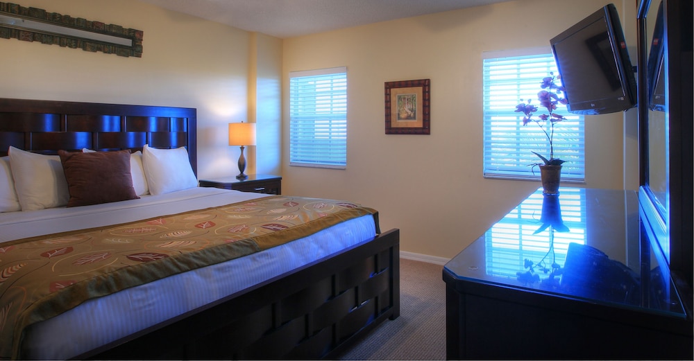 Suite, Multiple Beds, Ocean View (Standard Two Bedroom Ocean View Suite) - Photo 2