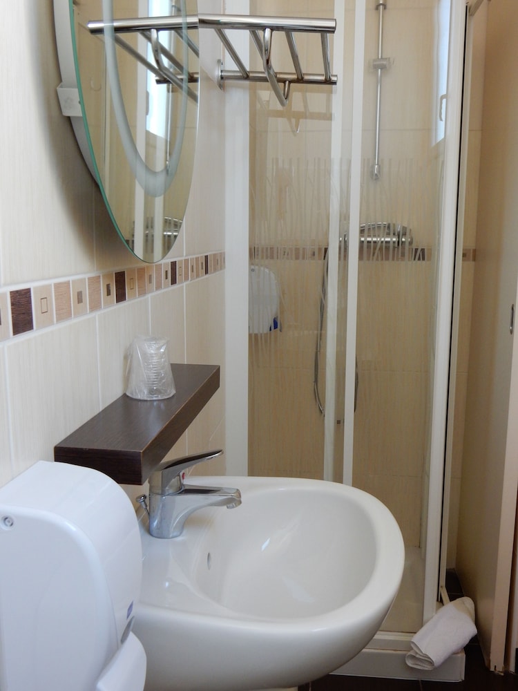 Standard Double Room, 1 Double Bed photo 2