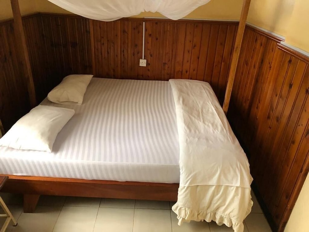 Double Room (Exterior Bathroom)