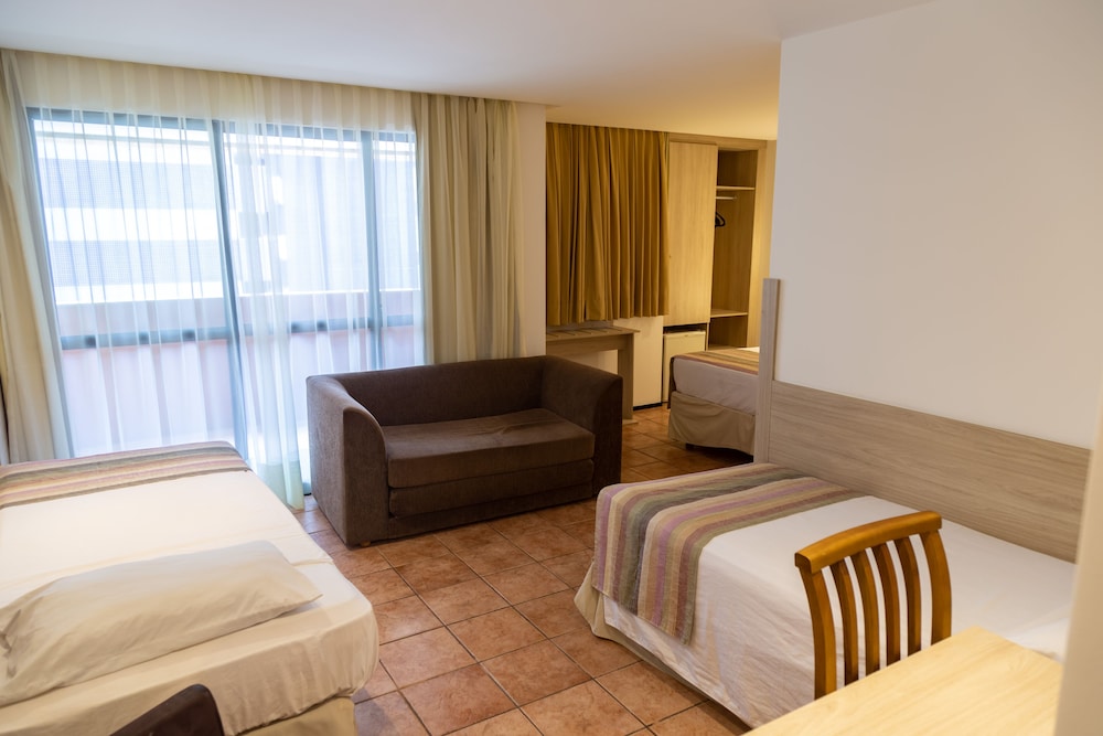 Deluxe Suite - Photo 1