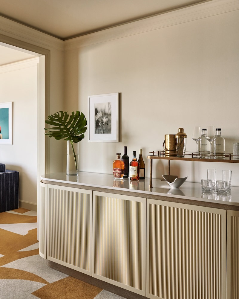 Grand Suite (Bayfront Corner)