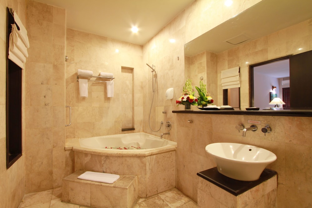 Superior Room, Balcony - Photo 9