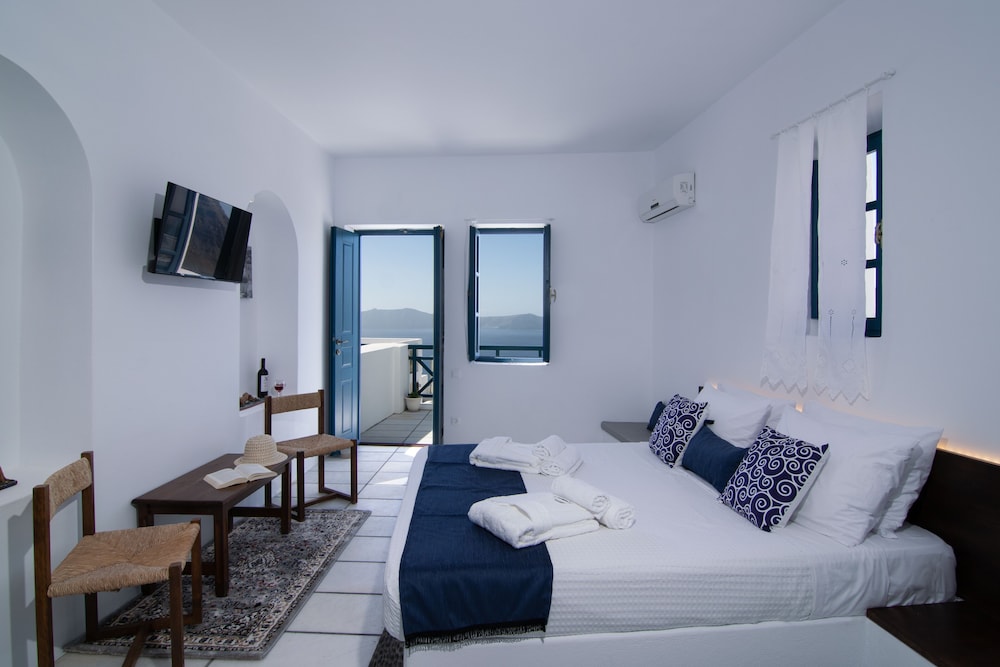 Junior Suite Caldera & Volcano View
