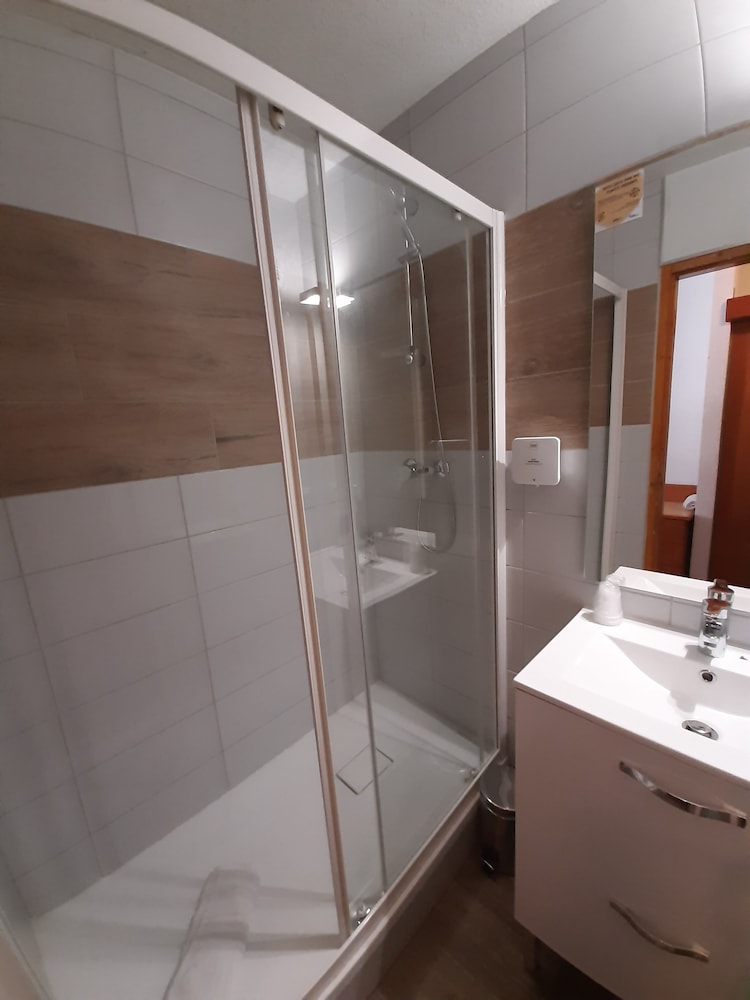 Triple Room - Photo 2