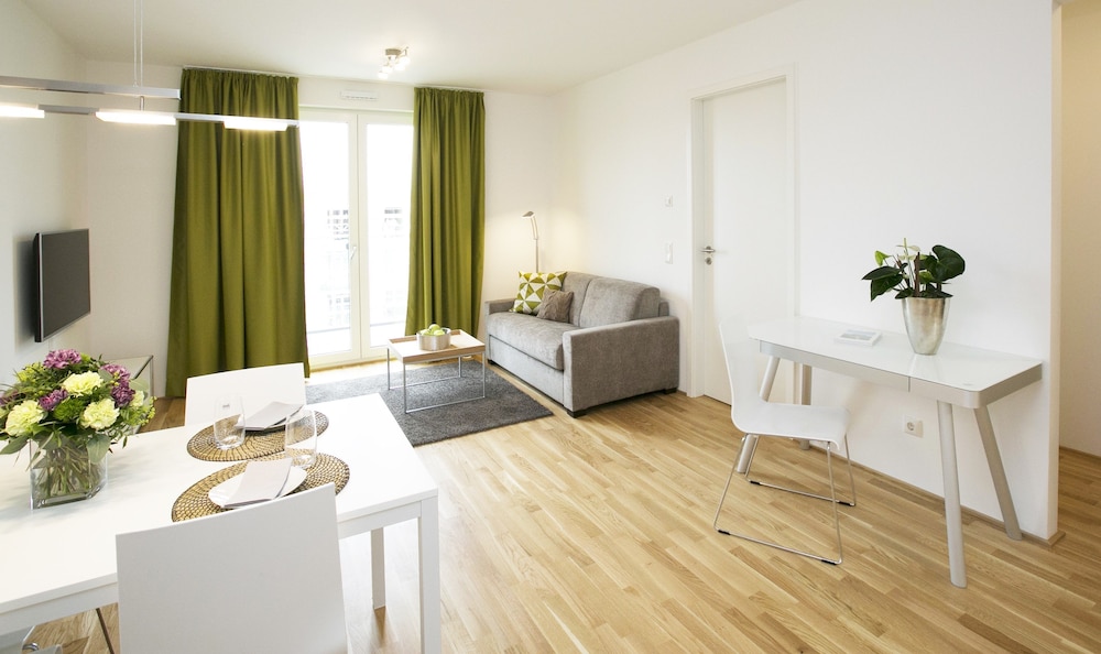 Comfort Suite, 1 Bedroom, Balcony