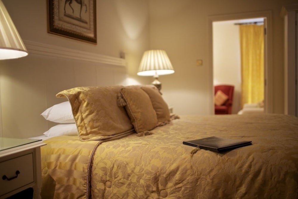 Standard Double Room - Photo 5