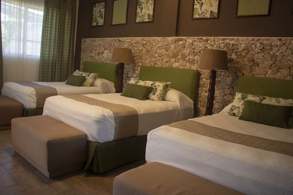 Standard Room, Multiple Beds