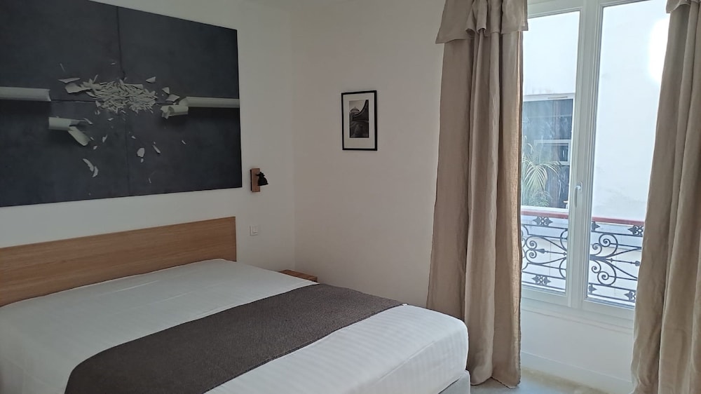 Deluxe Double Room photo 2