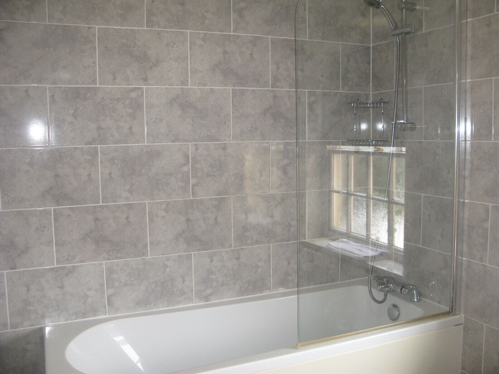 Comfort Double Room, Ensuite, Courtyard View