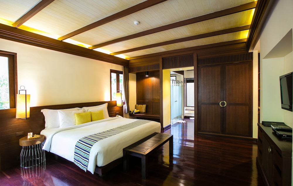 Deluxe Room - Photo 8