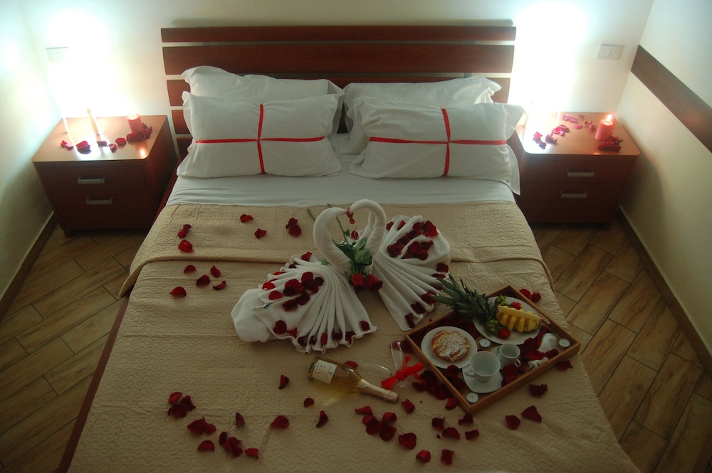 Family Quadruple Room, Non Smoking, City View photo 2