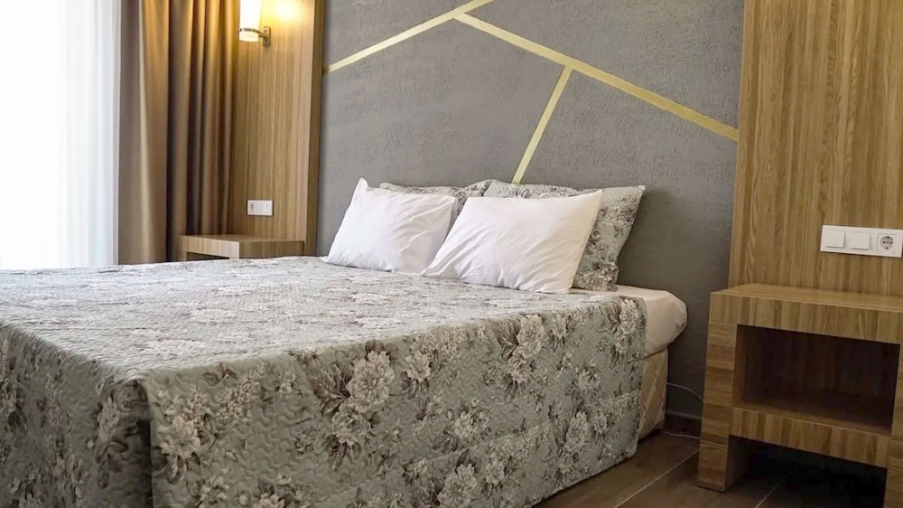 Standard Triple Room - Photo 8
