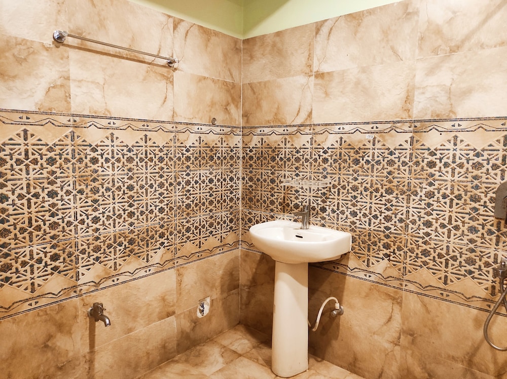 Suite - Photo 5