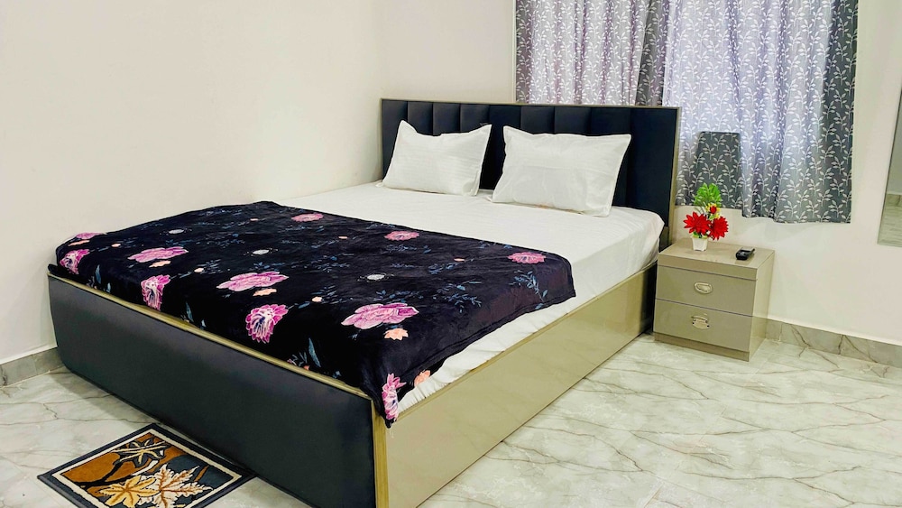Deluxe Room, City View