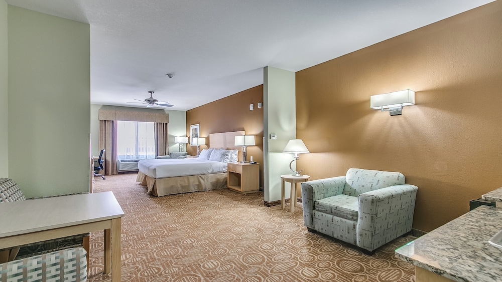 Suite, 2 Queen Beds, Accessible (Mobility) - Photo 5