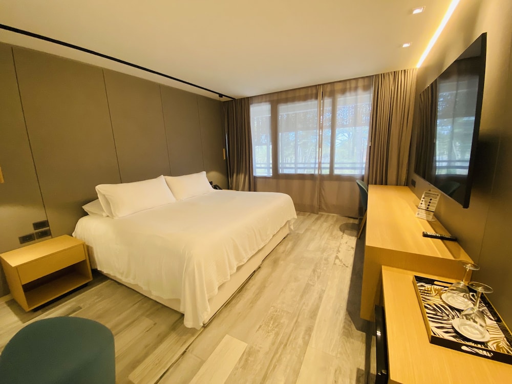 Studio Suite, Hot Tub
