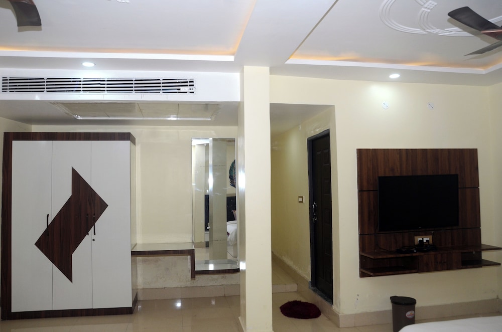 Comfort Suite photo 3