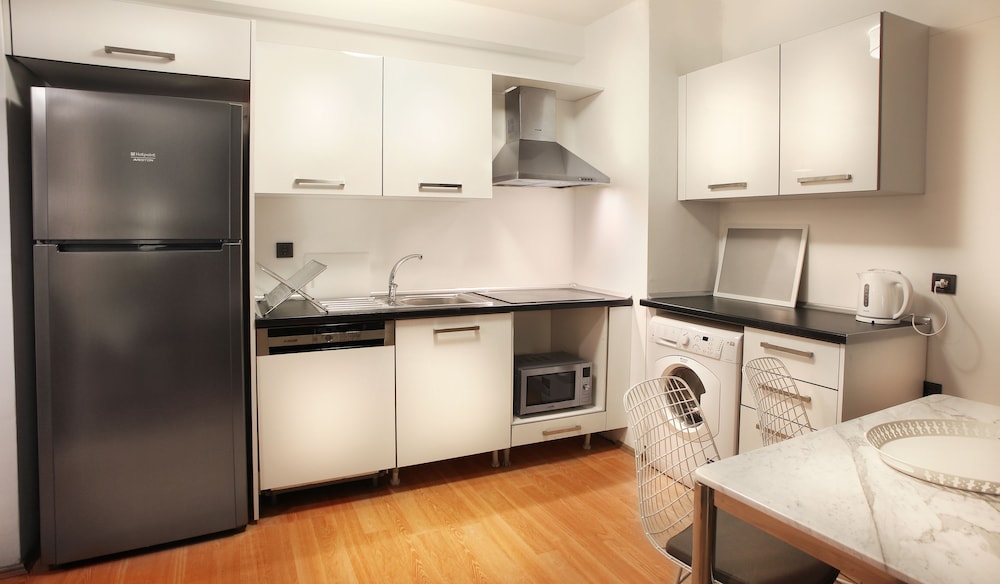 Deluxe Condo, 5 Bedrooms, Balcony photo 3