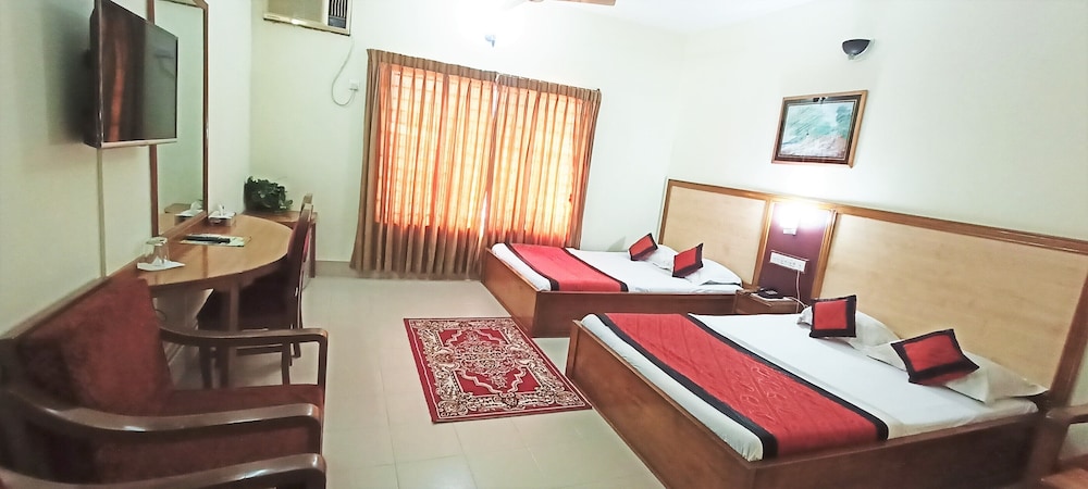 Family Double Room, 2 Double Beds, Accessible, City View