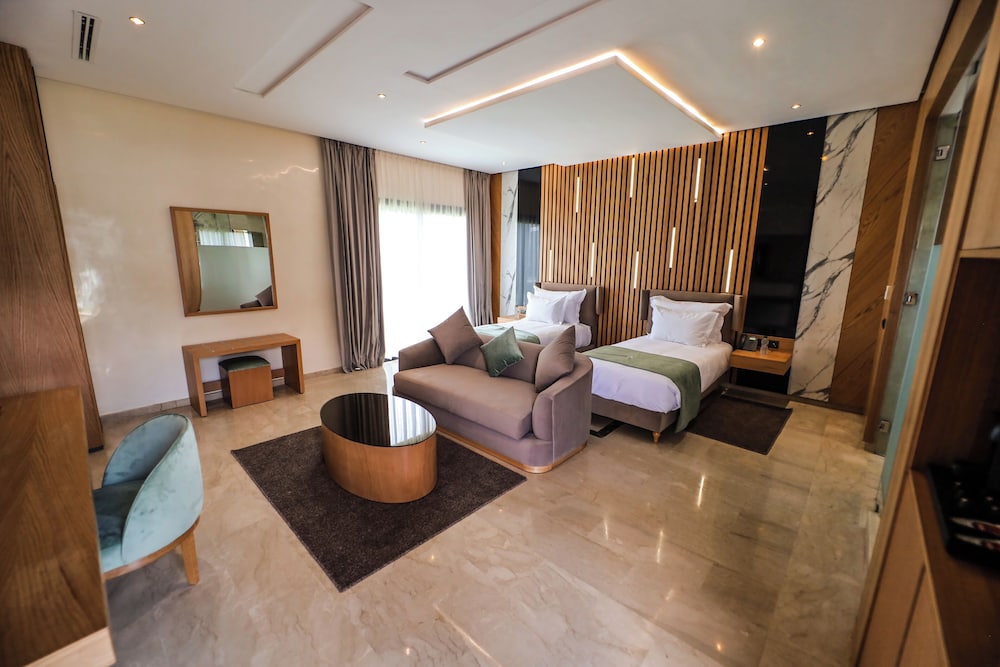 Deluxe Triple Room photo 1