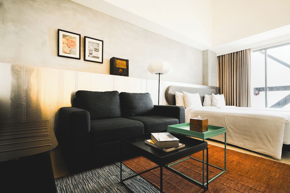 Deluxe Room, 2 Twin Beds, Balcony - Photo 3