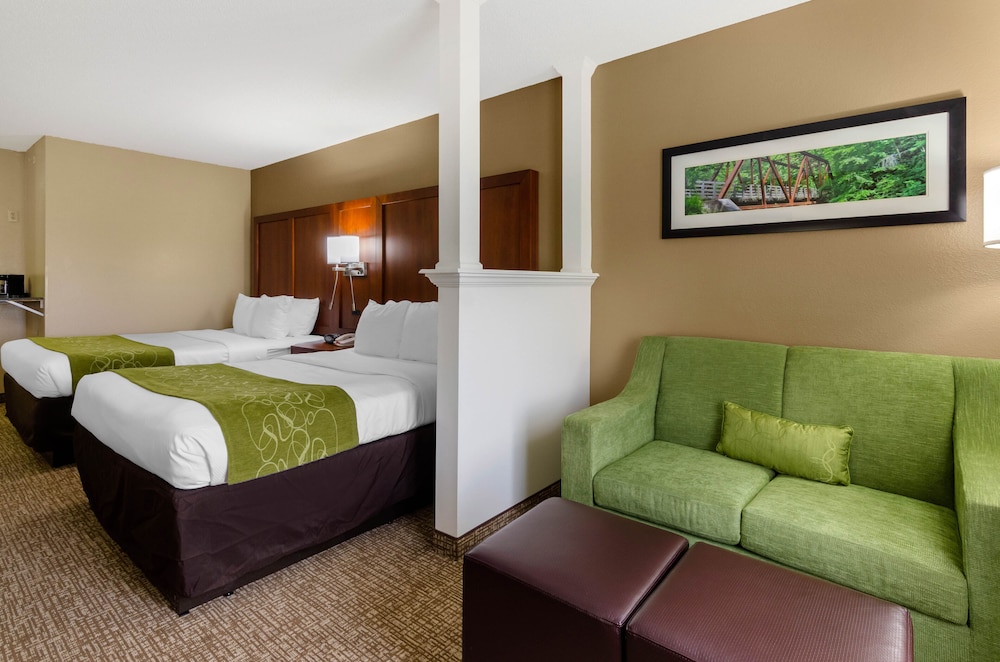 Suite, 2 Queen Beds, Non-Smoking - Photo 4