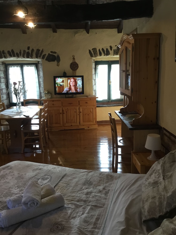 Double Room, Mountain View (Beta) photo 2
