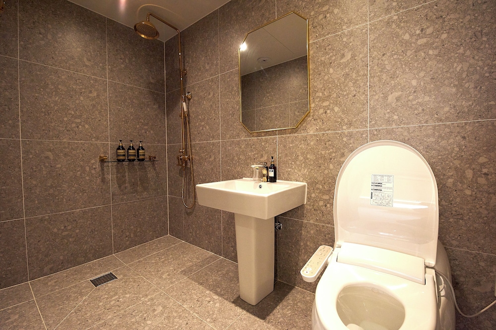 Family Room - Photo 5