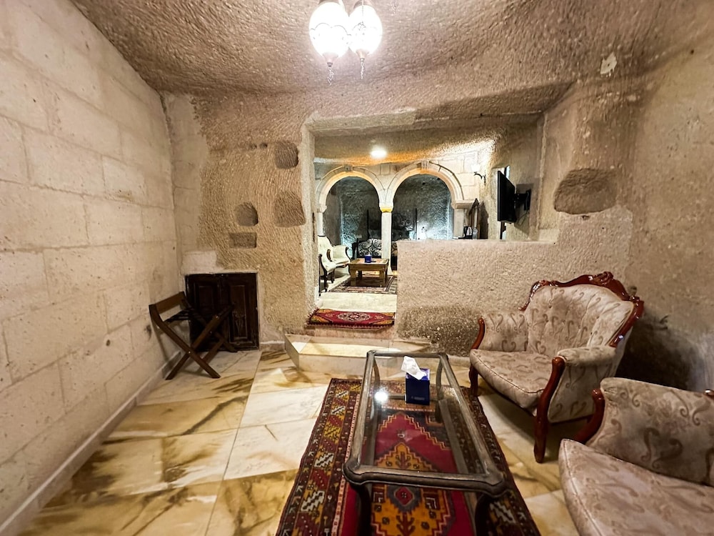Hasan Pasha Cave Room photo 1