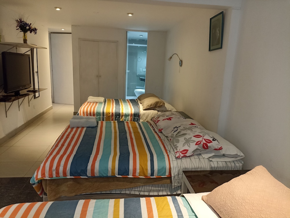 5 Executive Suite, 3 Bedrooms, Garden Area photo 3