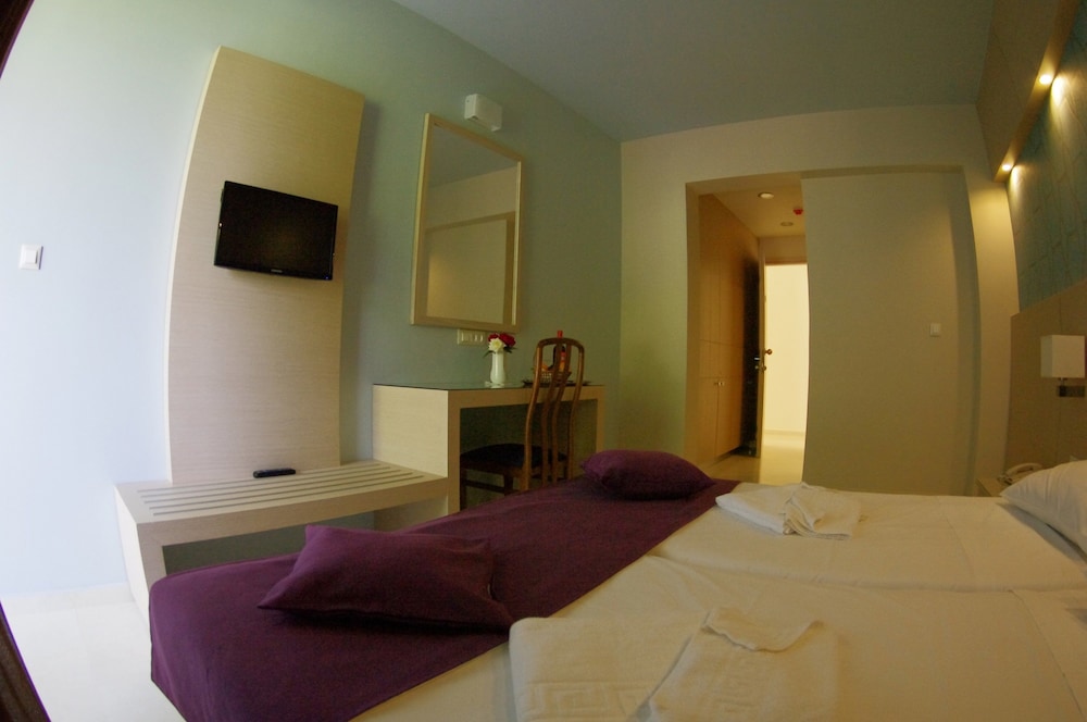Superior Room, Garden View