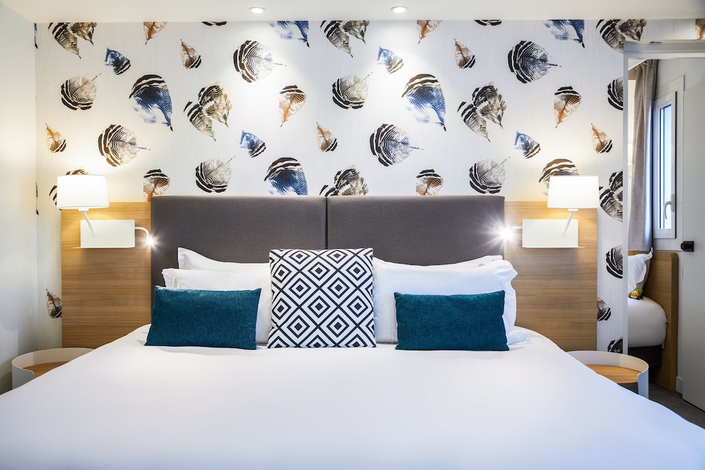 Standard Room, Multiple Beds - Photo 2