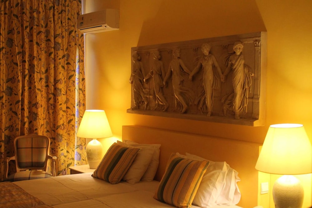 Standard Room, Partial Sea View