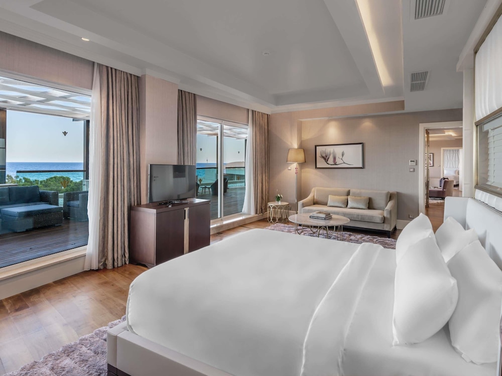 Suite, 1 King Bed
