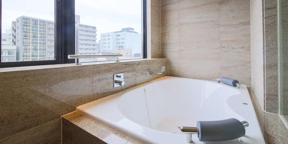 Premium Suite King - Photo 14