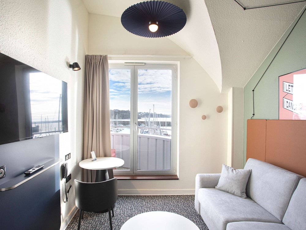 Superior Room, 1 Double Bed with Sofa bed - Photo 10