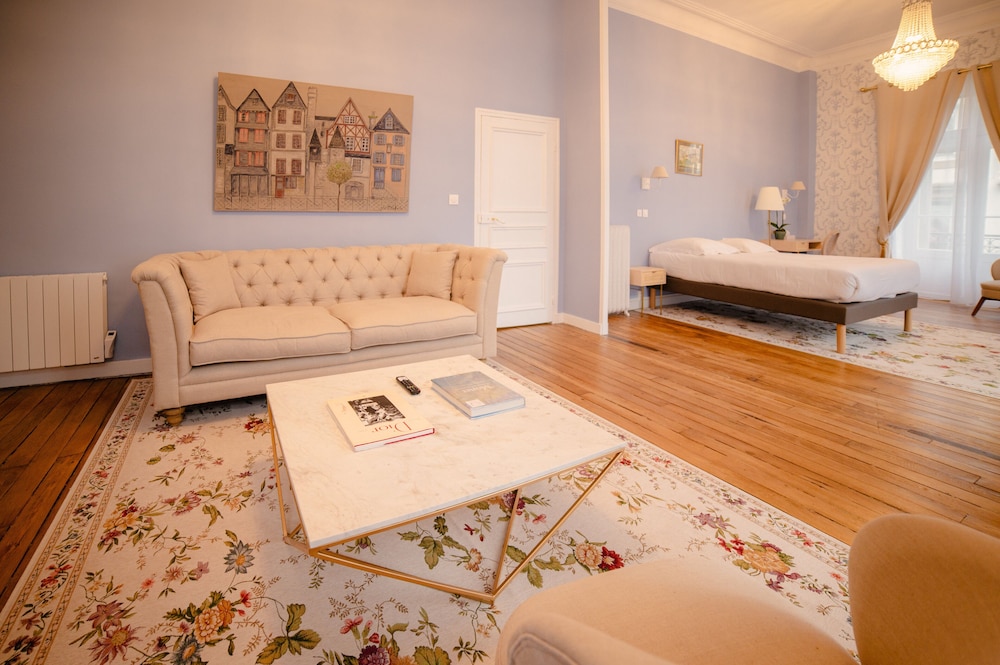 Presidential Room