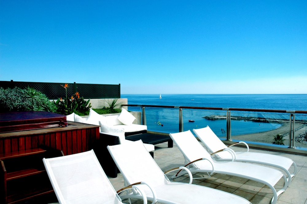 Junior Suite, Sea View (Deluxe) - Photo 10