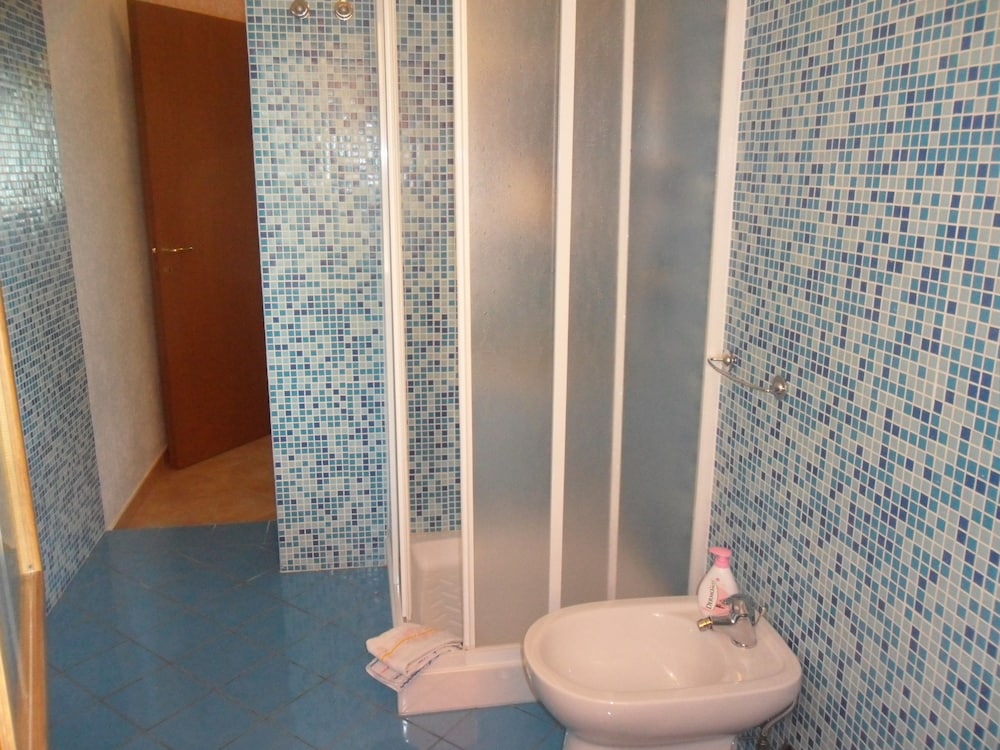 Classic Triple Room photo 3