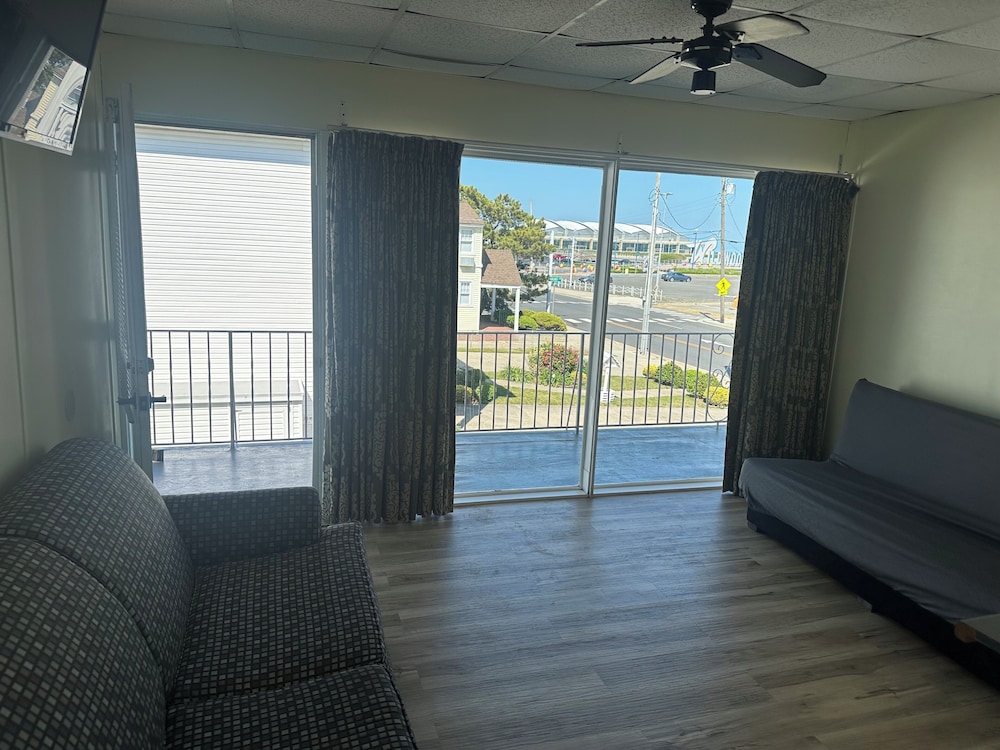 Family Apartment photo 1